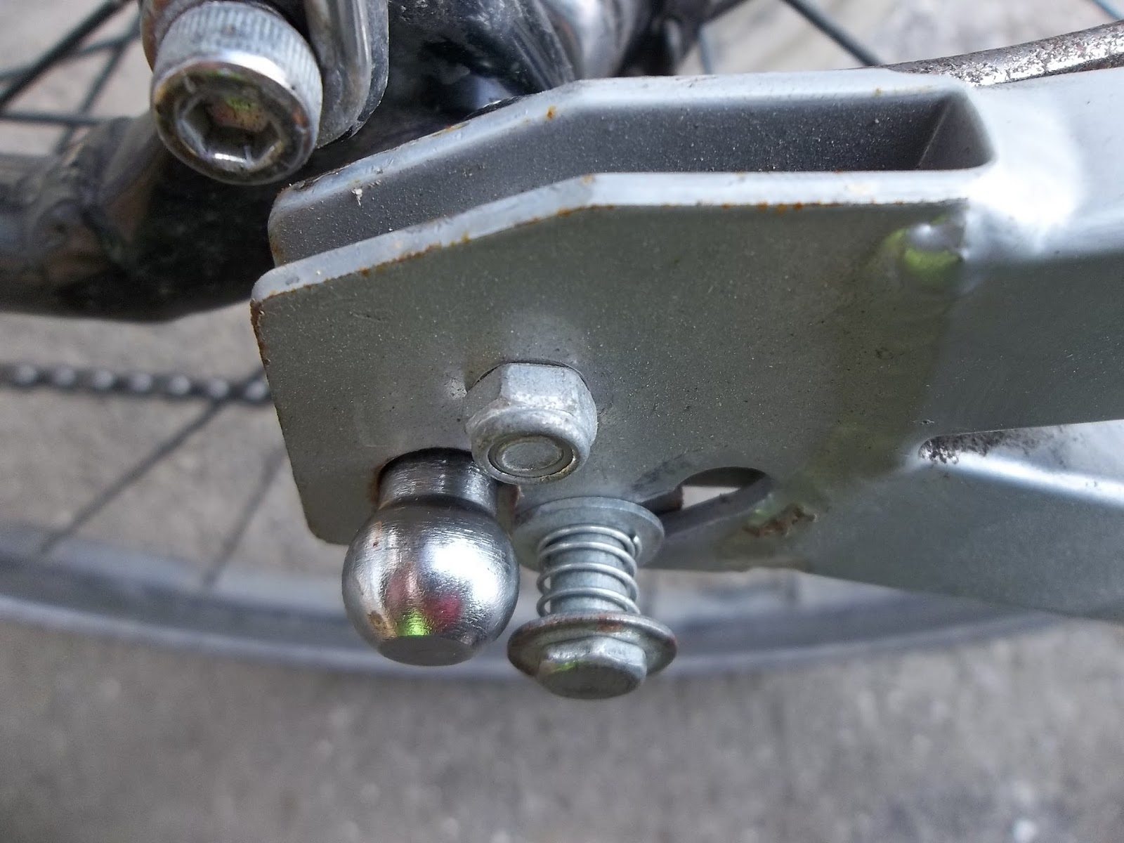 Utility Cycling Technology Bicycle trailers and their problems!